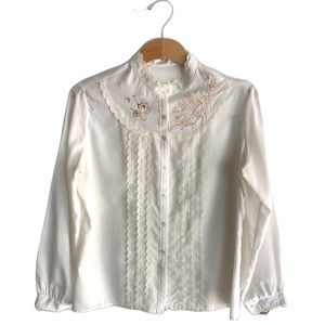 Vintage Lace Trim Blouse Basket & Leaves Embroidered Yoke 70s Victorian inspired